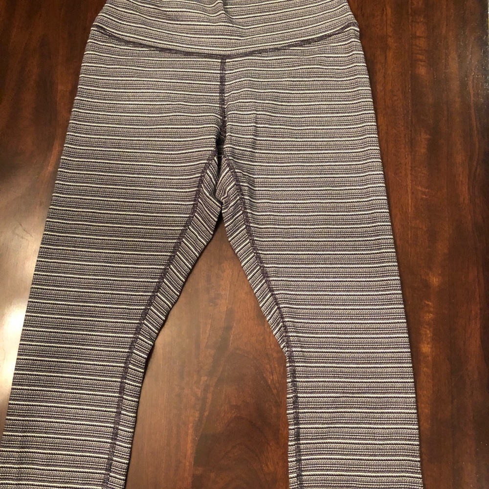 Lululemon Wunder Under 7/8 leggings